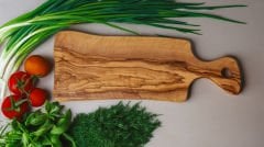 Zeytin Ağacından Tek Parça Doğrama Tahtası - Kimyasal İçermez, Doğal ve Dayanıklı