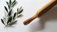 Zeytin Ağacından Tek Parça Doğrama Tahtası - Kimyasal İçermez, Doğal ve Dayanıklı